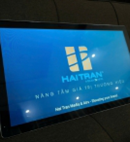 55-INCH 4K UHD ADVERTISING DISPLAY