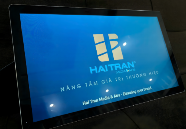 55-INCH 4K UHD ADVERTISING DISPLAY