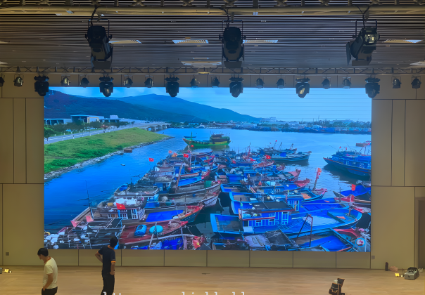 MÀN HÌNH LED P3 - ĐẠI HỌC DUY TÂN